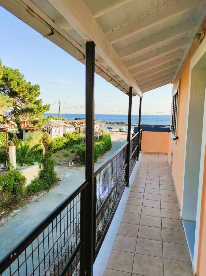 Aris Seaside Issos Beach Agios Georgios  Eksteriør billede